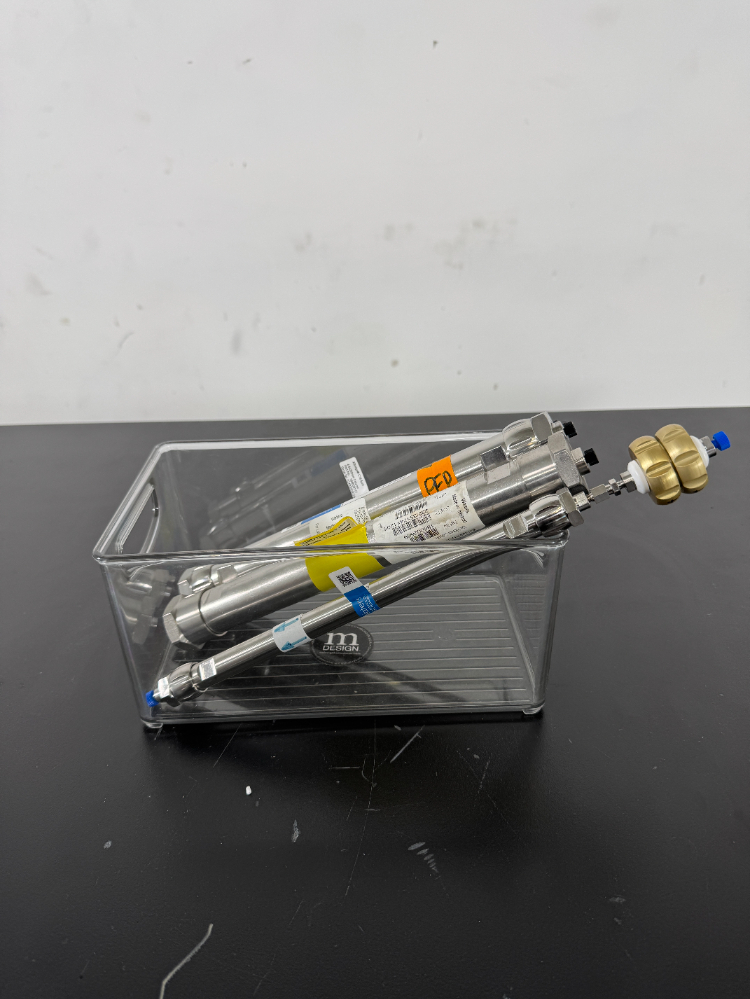 Image of Lot Of HPLC Chromatography Columns